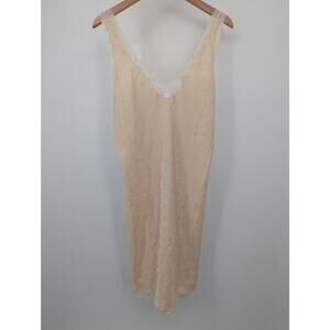 Vintage BARBIZON Embroidered Sleeveless Peach Nightgown Size Large EU 38